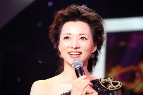 董卿最新爆料,揭秘娱乐圈不为人知的幕后故事